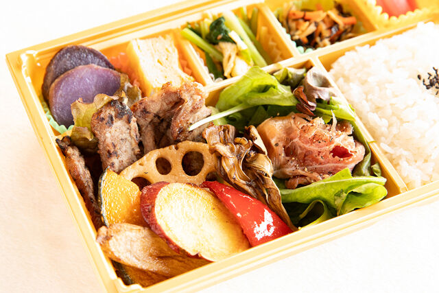 ペレニアルロックガーデン春子谷地 cafe ミルクの里-牛タン極み弁当