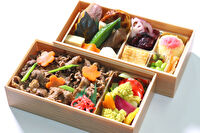 料理屋 KEN-漢方和牛めし2段弁当