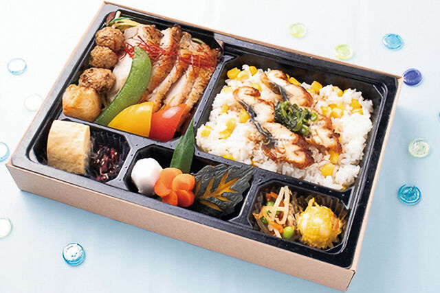 料理屋 KEN-【夏限定！】【ECO容器】レモン香るチキンステーキと旬の鰻ととうもろこしご飯御膳