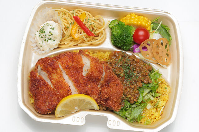 【熨斗対応可】キーマカレー＆ポークカツレツ・季節の8種サラダ