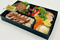 Kitchen Sakura Grill Labo-トリュフソースで頂く厳選牛ステーキ＆和牛ハンバーグ トリュフソース御膳