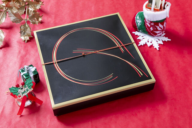 Trattori＠ 寿々゛喜-【クリスマス限定】ローストビーフと若鶏のロースト エビフライ添え弁当