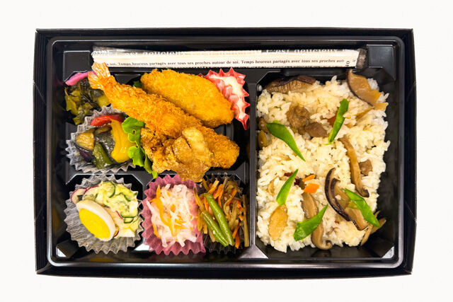米が旨い！食べちゃう弁当-MIXフライ＆炊き込みごはん