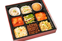 パンダ飯店-【人気】3種メインの中華三昧弁当（エビチリ・青椒肉絲・かに玉）