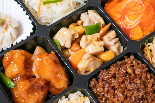 パンダ飯店-【人気】3種メインの中華三昧弁当（酢豚・鶏肉のカシューナッツ炒め・かに玉）