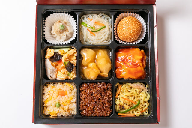 パンダ飯店-【人気】3種メインの中華三昧弁当（豚肉と木耳と卵炒め・台湾式鶏マヨ・かに玉）