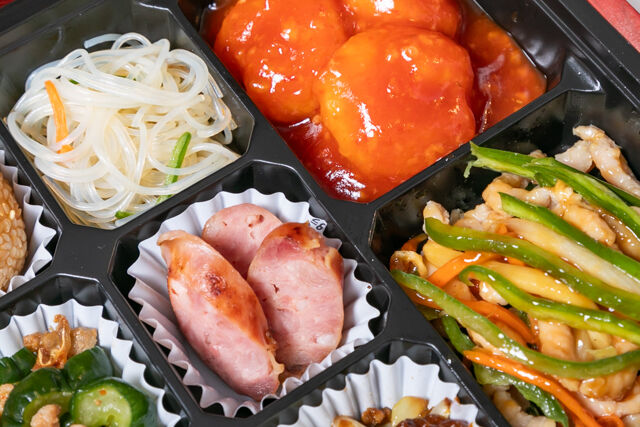 パンダ飯店-厳選ダブルメイン中華御膳（大エビチリ・青椒肉絲）