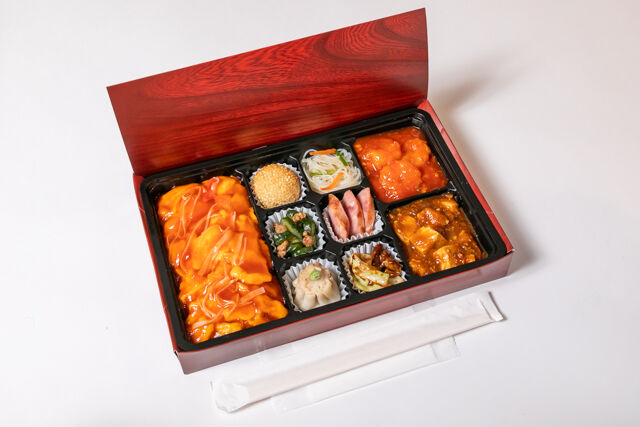 パンダ飯店-厳選ダブルメイン中華御膳（大エビチリ・麻婆豆腐）