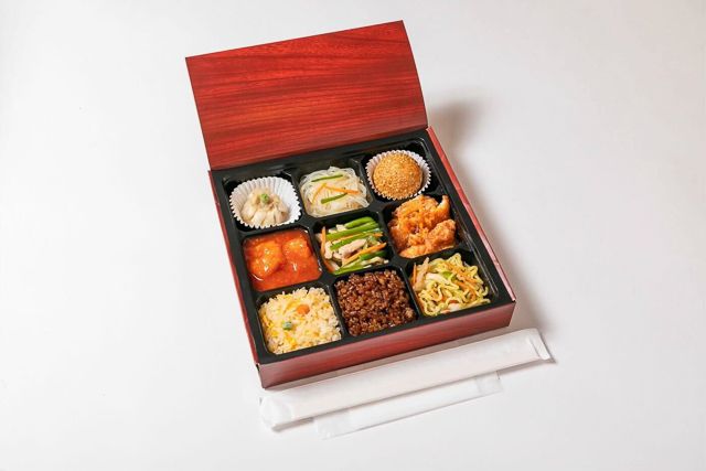 パンダ飯店-【人気】3種メインの中華三昧弁当（エビチリ・青椒肉絲・油淋鶏）