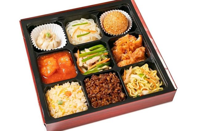 【人気】3種メインの中華三昧弁当（エビチリ・青椒肉絲・油淋鶏）