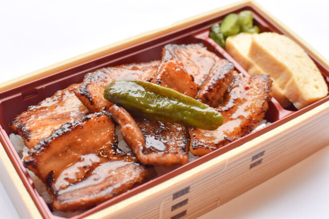 小江戸豚みそ重（秩父味噌 使用）