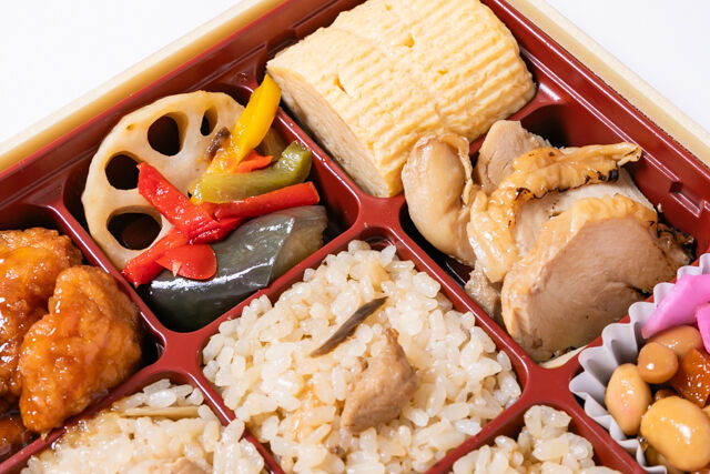 小江戸オハナ-【小江戸幕の内弁当】炊き込みご飯の鶏づくし