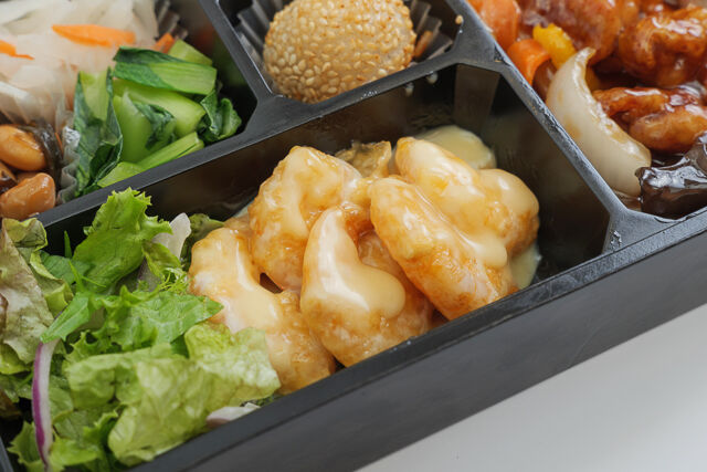 中華ダイニングume咲-酢豚×海老マヨ まんぷく中華弁当