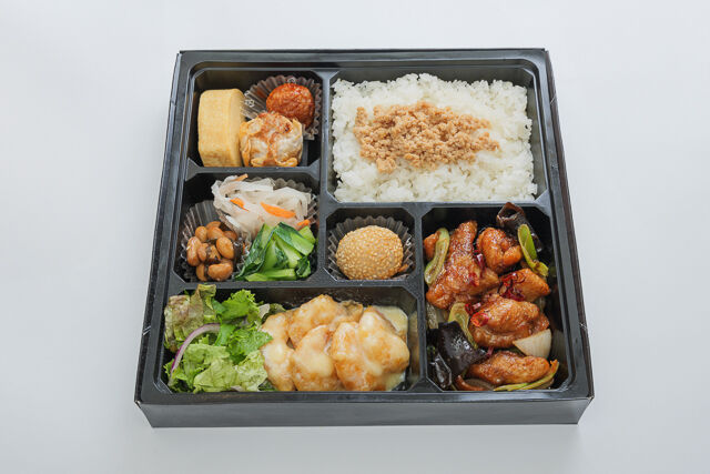 中華ダイニングume咲-鶏肉の四川風ピリ辛炒め×海老マヨ まんぷく中華弁当