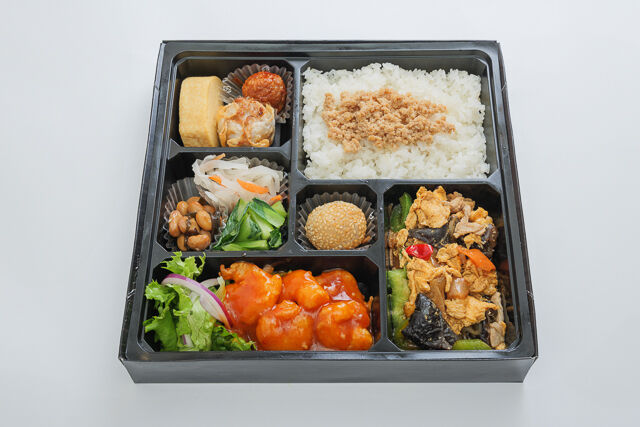 中華ダイニングume咲-豚肉と卵の彩り炒め×海老チリ まんぷく中華弁当