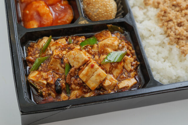 中華ダイニングume咲-四川風麻婆豆腐×海老チリ まんぷく中華弁当