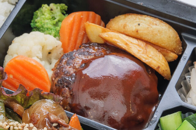 牛タンハンバーグ×ステーキふぅふぅ-韓国風プルコギ＆牛タンハンバーグ弁当