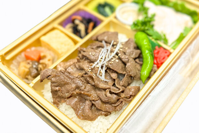 杜の都精肉店-牛カルビ＆しっとり鶏ロースト御膳