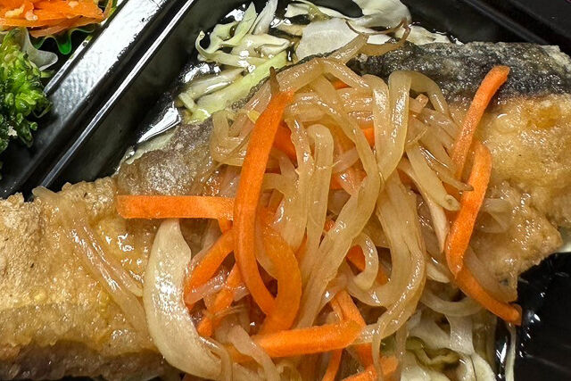どらごん弁当-ぶりの南蛮漬け弁当