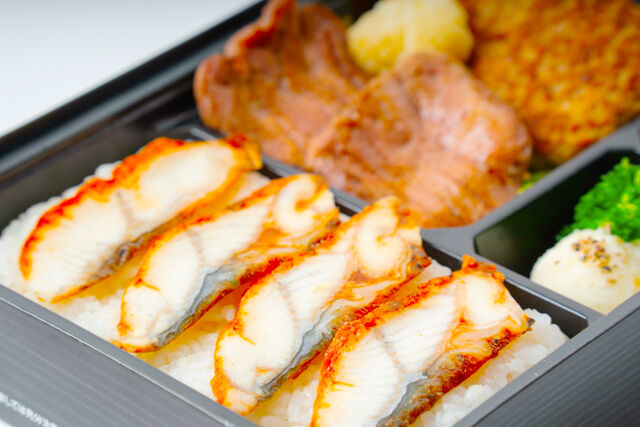 たんや十兵衛-【夏季限定】うなぎ飯＆牛たんとハンバーグ弁当
