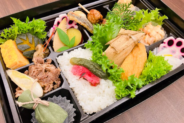 和璃ゐぶき-【彩り豊か】極上すき焼きの贅沢御膳