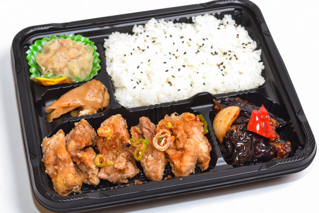 青山一品-油淋鶏、焼売と麻婆茄子弁当