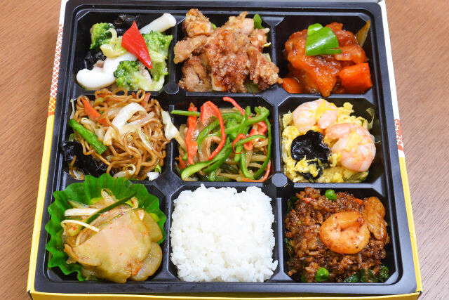 青山一品-広東（青椒肉絲の9升御膳）