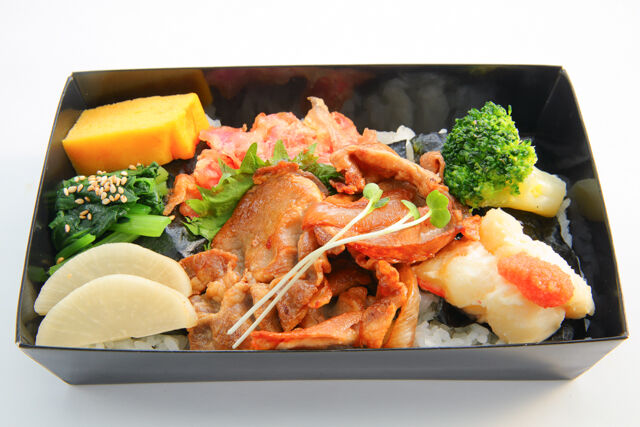 海苔弁あかね-三元豚と淡路産玉葱の生姜焼きと5種の総菜海苔弁当