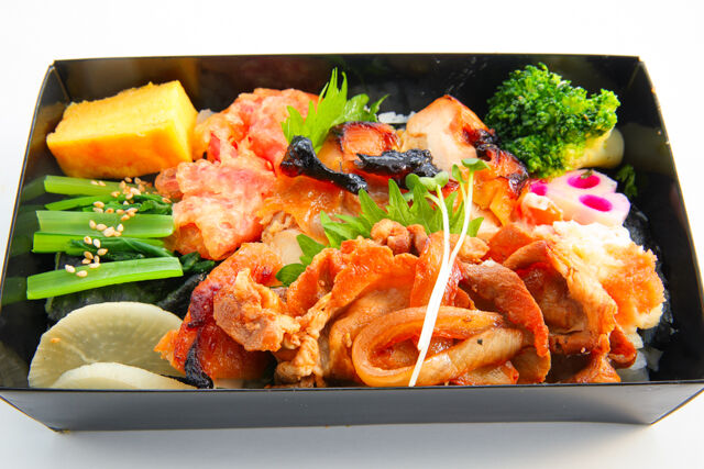海苔弁あかね-もも蜂蜜焼きと三元豚生姜焼きの海苔弁当