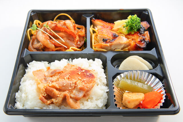 弁当工房あかね堂-三元豚生姜焼きと鶏もも蜂蜜焼きの豚バラ照焼き重