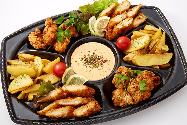 Italian Catering AKITOーアキトー（兵庫店）-フリットアソート（チキンフィンガー、チキンフリット、ポテトフライ）