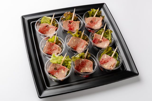 Italian Catering AKITOーアキトー（兵庫店）-ミートローフのベリーソース添え