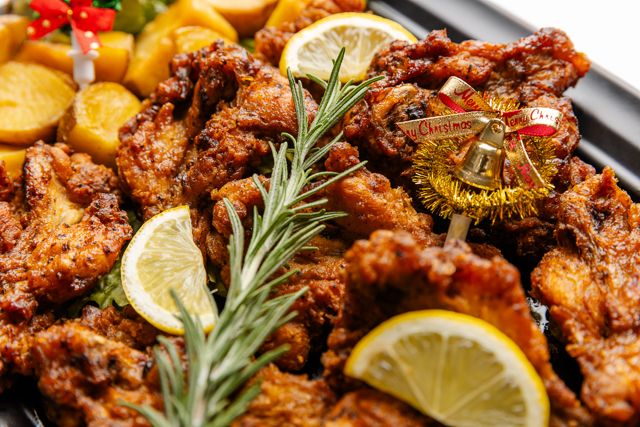 骨付きスパイシーチキン