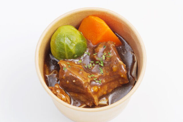 【温まる】牛肉の赤ワイン煮込み