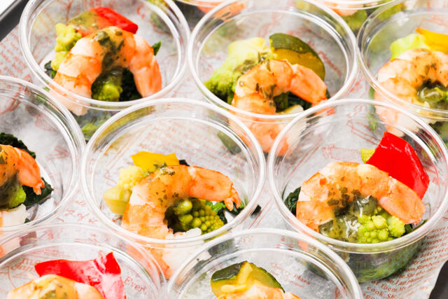 エビとロマネスコのバジリコソース