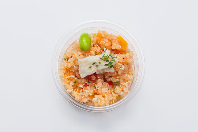 キヌアとチキンのマリネ