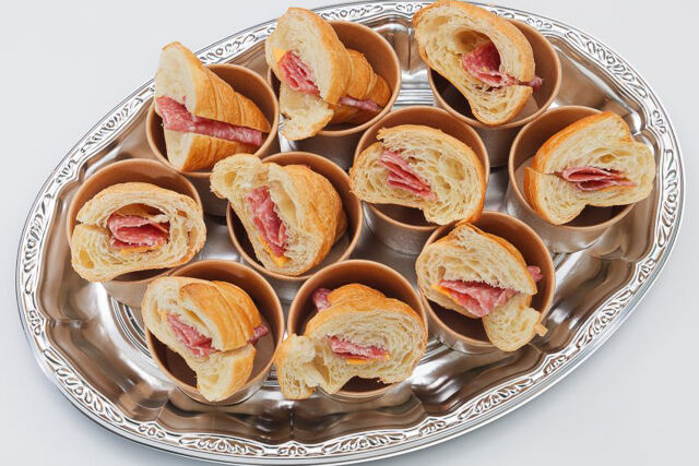 グランド・ディッシュ（大阪店）-クロワッサンサンド〜サラミとレッドチェダーチーズ〜