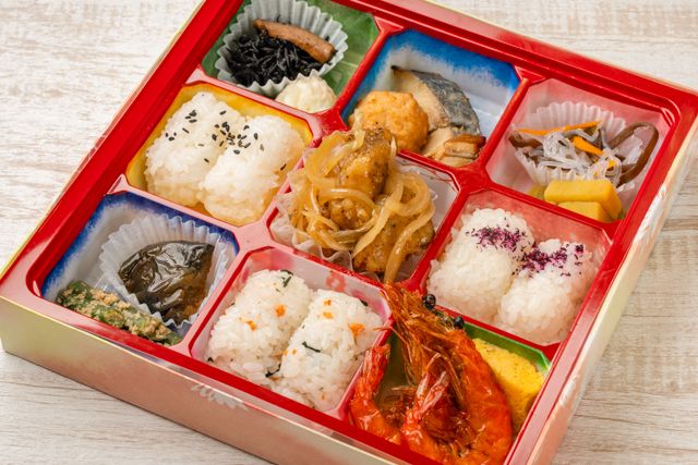 おもてなし亭-彩り9マス弁当（赤魚南蛮漬け）