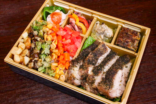 【お茶付き】ダブルペッパーグリルチキン御膳＆ブッダボウル