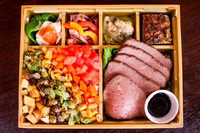 FOOD HOLIDAY-【お茶付き】グラスフェッドビーフを使った炙り牛ステーキ御膳＆ブッダボウル
