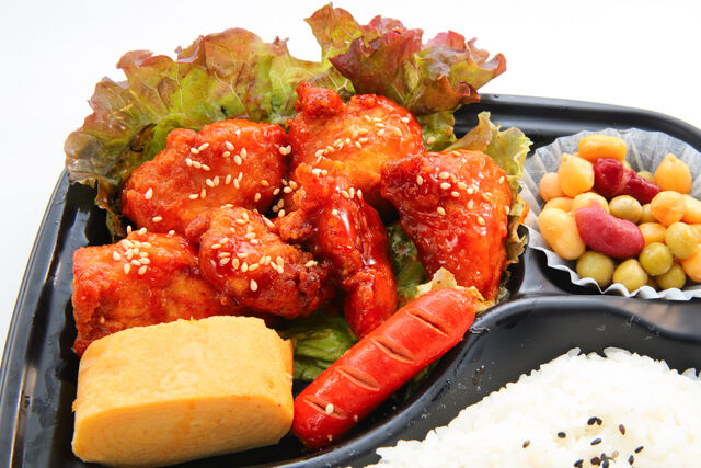 勇往邁進-ヤンニョムチキン弁当