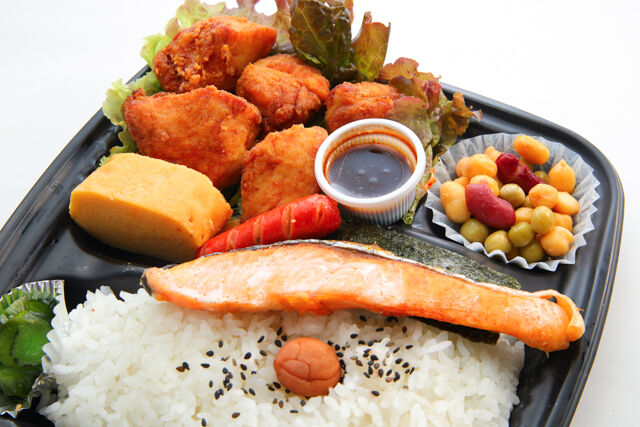 勇往邁進-ムネから・焼き鮭弁当