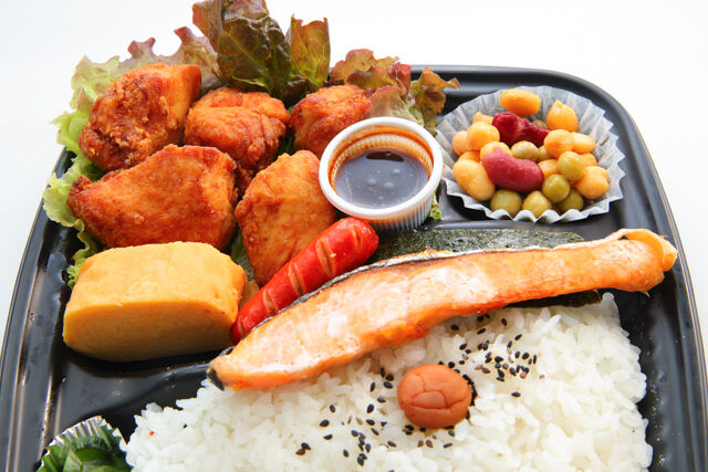 勇往邁進-ムネから・焼き鮭弁当