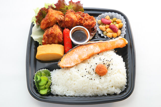 勇往邁進-モモから・焼き鮭弁当