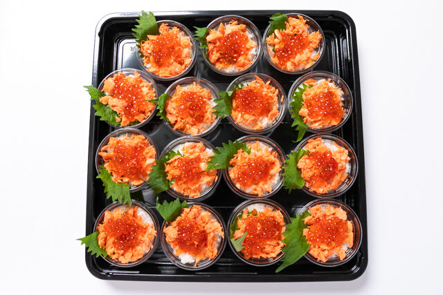 焼鮭といくらの親子