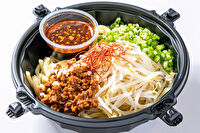 広尾サクラの木―sakuranoki―-辛肉味噌汁なし混ぜ麺