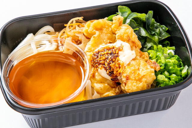 広尾サクラの木―sakuranoki―-麻辣鶏タルうどん
