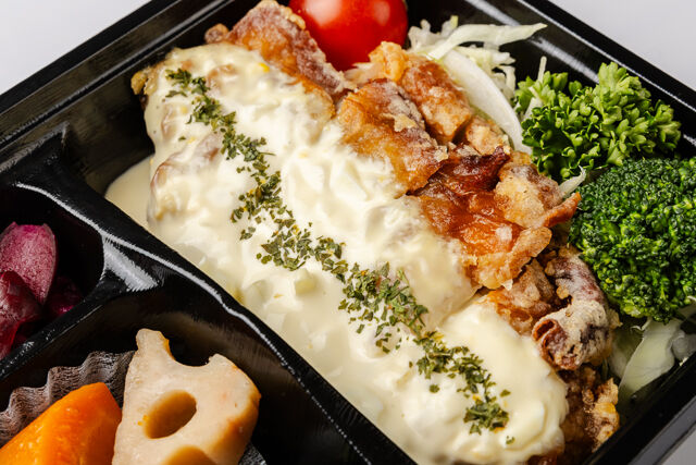 お米屋の弁当俵屋-【お米の俵屋】自家製タルタルのチキン南蛮弁当
