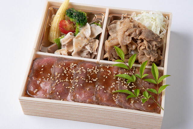 特製ダレの生姜焼き＆ローストビーフ重御膳