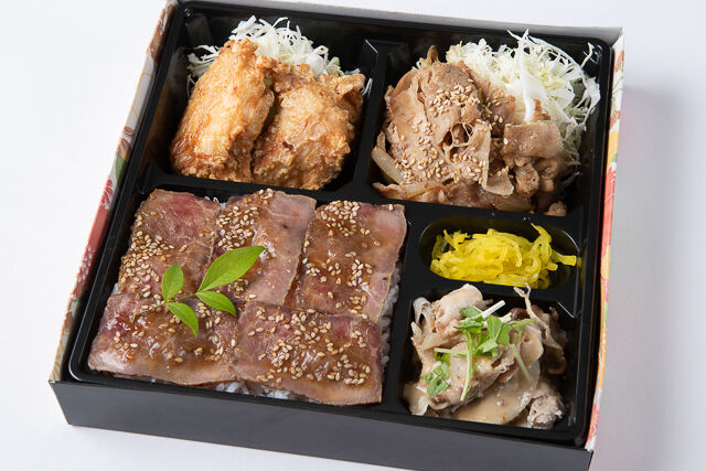 鶏の唐揚げ・焼肉カルビ・しゃぶしゃぶのローストビーフ重